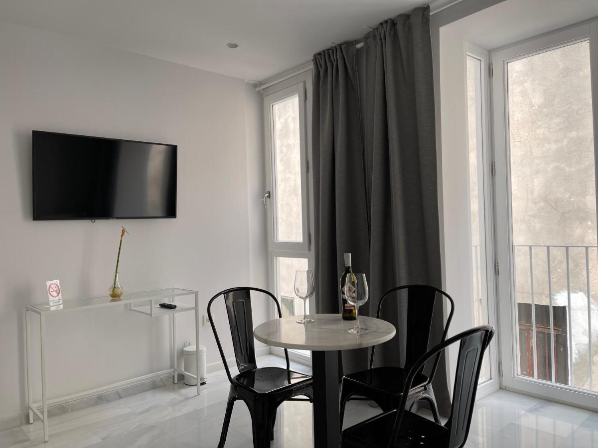 San Lorenzo Apartamentos Y Suites Кадис Экстерьер фото